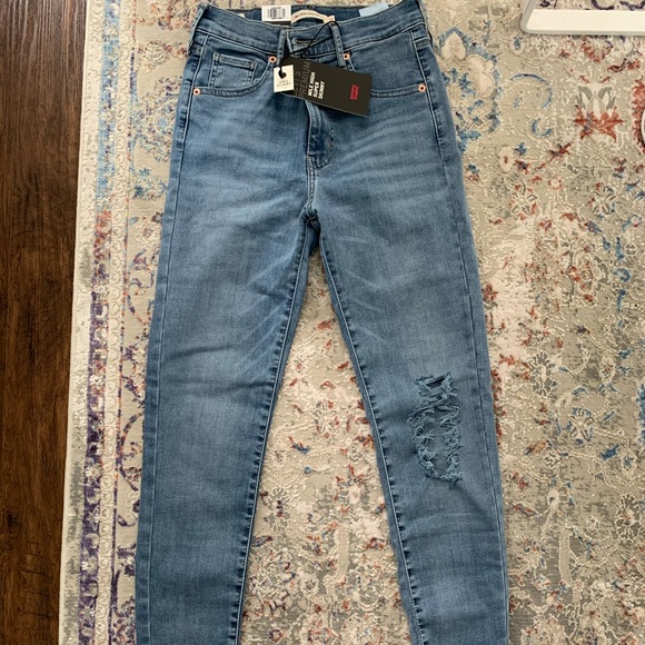 Levi Mile High Super Skinny Jeans Distressed - Picture 2 of 6